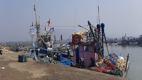 संग्रहित 