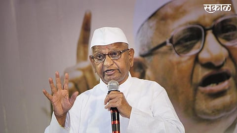 Anna Hazare's criticism of Shiv Sena