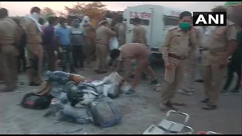 दुर्दैवी! दोन ट्रकांच्या भीषण अपघातात 24 मजूरांचा मृत्यू