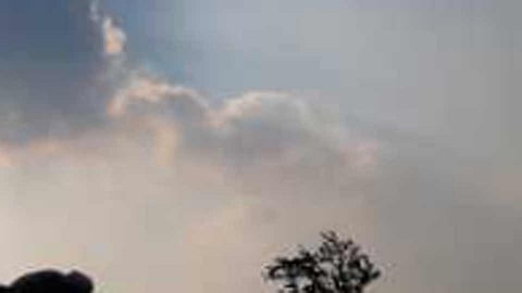 Cloudy-weather file pic