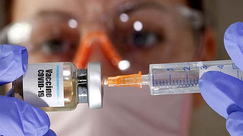 Covid_19_Vaccine_0.jpg
