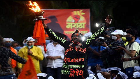 सुरक्षेच्या कारणास्तव मराठा समाजाचा 'मशाल मार्च' अडवला; मुख्यमंत्र्यांवर आंदोलकांचे टीकास्त्र