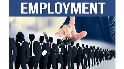 Akola Marathi News 326 vacancies for jobs and over two thousand applications, huge crowd for jobs at Maharojgar Mela