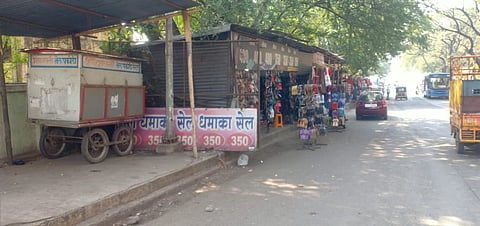 Encroachment on the sidewalk near Krantijyoti Savitribai Phule School at Bhosari ....jpg
