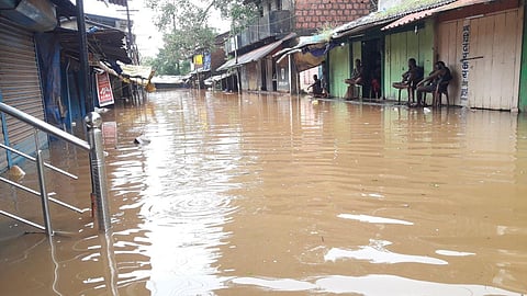 Heavy rains cause flooding in Banda