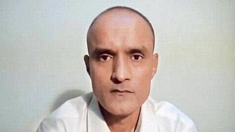 पाकिस्तान अखेर नरमले; कुलभूषण जाधव यांना 'कौन्सेलर ऍक्‍सेस'