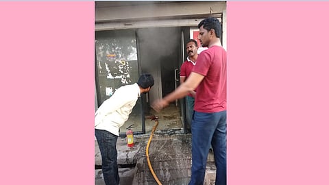 Fire at ATM in Palali dist Beed