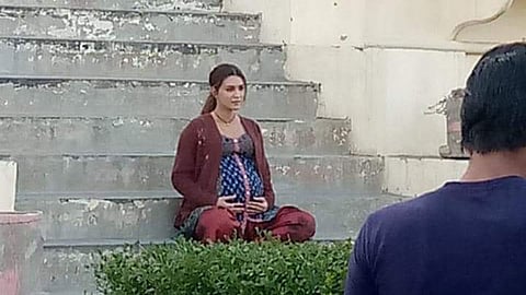 Photo gets viral of Kriti Senon Pregnant 
