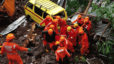 Pune wall collapse