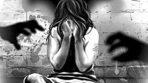 मृताचे कपडे उकिरड्यावर जाळले