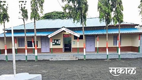Khanapur Nagar Panchayat Newsletter: Politics heats up from new building
