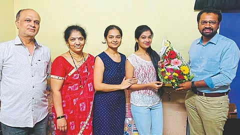 Succes Story Pooja Divate passed the final examination of CA Nashik Marathi News