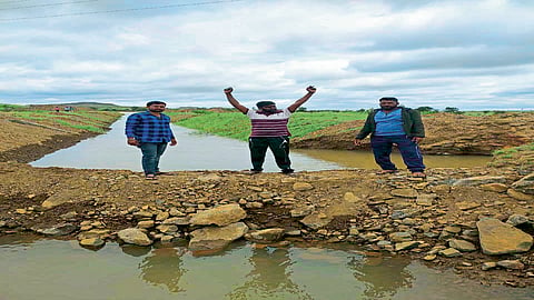 ' उरमोडी ' चे पाणी अखेर वळईत ; माणदेशींच्या डोळ्यात आनंदाश्रू 