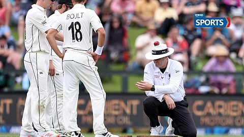  New Zealand vs Pakistan 2nd Test Match, Umpires Chris Brown, Viral Photo, Icc