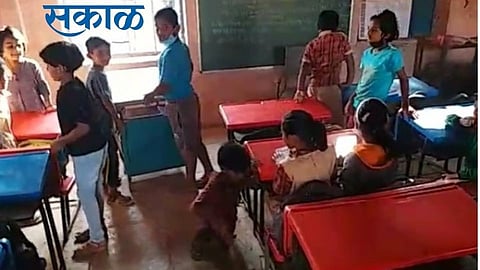 Kids in the classroom and teachers at home case  education marathi news kolhapur