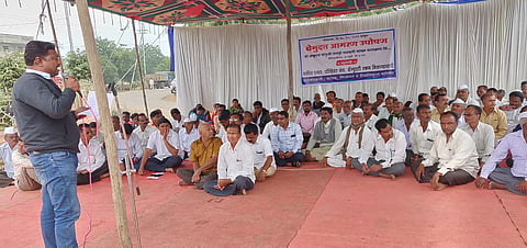 Fasting of Tanpure's workers