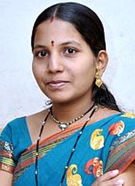 फौजदाराच्या पत्नीची डोक्‍यात गोळी झाडून आत्महत्या 