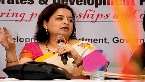 मनीषा म्हैसकर यांनी  स्विकारला पर्यावरण विभागाचा पदभार