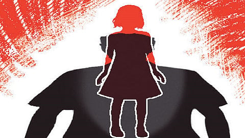 संतापजनक! चौदा वर्षाच्या मुलीवर अतिप्रसंग करून हत्या; रोहा पोलिसांनी 12 तासांत आरोपीला ठोकल्या बेड्या
