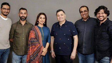 ऋषी कपूर यांच्या चाहत्यांना खूशखबर!  फरहान अख्तर, रितेश सिधवानी 'शर्माजी नमकिन' करणार पूर्ण
