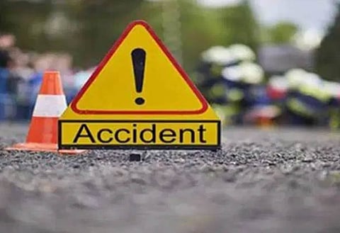 16 years old girl died in accident at jamali of amravati