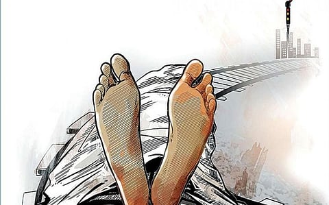 वडिलांवर कर्ज मुलाने संपविले जीवन