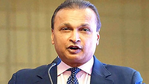 बायको उचलतेय खर्च, खटला लढवण्यासाठी विकावे लागतायत दागिने, अनिल अंबानींचा कोर्टात दावा