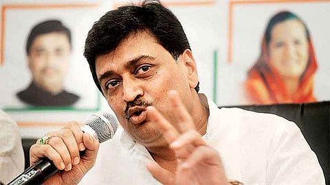 Loksabha 2019 : ...मग वसंतदादांचा पुतळा भाजपने झाकून का ठेवला? - अशोक चव्हाण