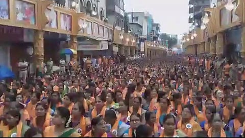 Dagdusheth Halwai Ganpati crowd