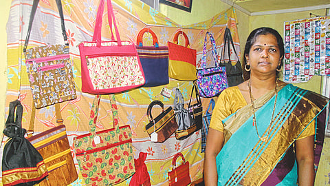  Sacsee  story foe bag bigness women