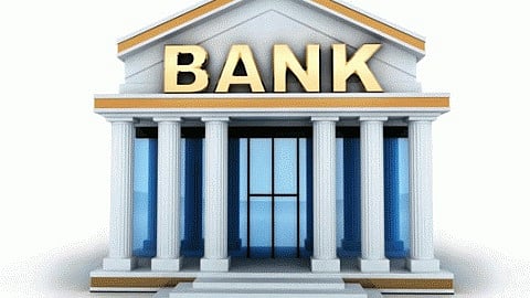 Bank Mitras protest in Mangalwedha on Labour Day, demanding recognition after 10 years of uncertainty.