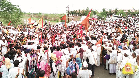 wari 2019 : वैष्णवांच्या मेळ्यात अश्‍वांची दौड! 