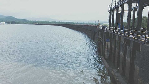 Akola Van Dam empty, 85 per cent water storage in Katepurna Medium projects are also at 50 per cent, small projects are also in full swing
