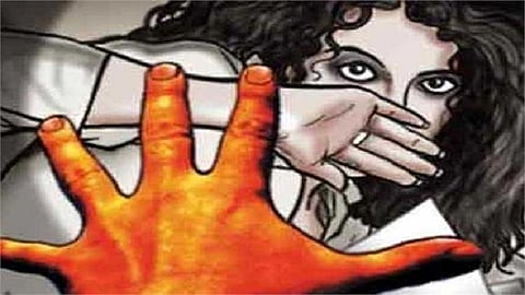 3 men misbehaved with a woman in amravati District 