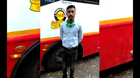  https://www.esakal.com/paschim-maharashtra-news/kolhapur/online-wedding-ceremony-facebook-live-nesari-kolhapur-281264