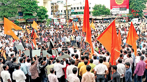 #MarathaKrantiMorcha  हिंजवडीत ‘बंद’ शांततेत