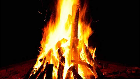 Holi Festival 2023 do not lighting Holi on roads heat nagpur municipal corporation