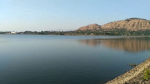 khadak.jpg