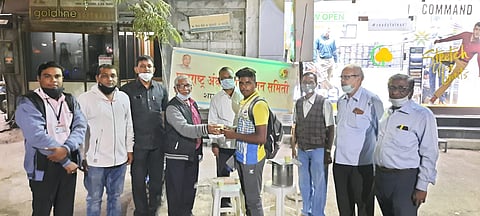 नो गुटखा,नो बियर ! फक्त `हॅप्पी न्यू इयर, हॅप्पी न्यू इयर’ 