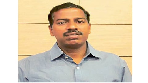 national flag employees vikrant vasudev story kolhapur