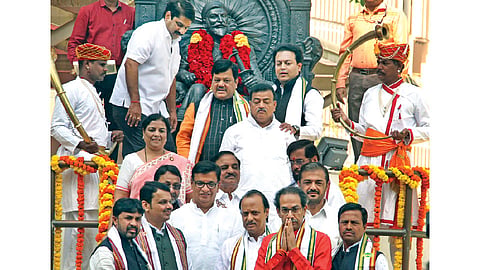 'मराठीचे कुणीही वाकडे करू शकत नाही - उद्धव ठाकरे