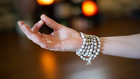 Som upasana Mudra 