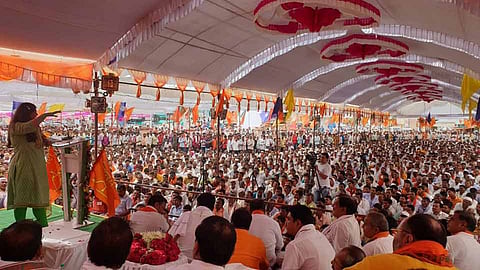 The country needs a strong leadership like Modi says Pankaja Munde 