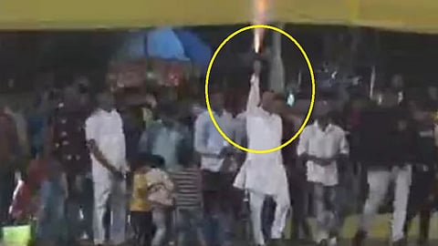 'शेठ' आले क्रिकेटच्या मैदानात आणि चालवल्याना चार गोळ्या...