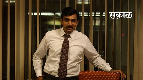 pratik gandhi