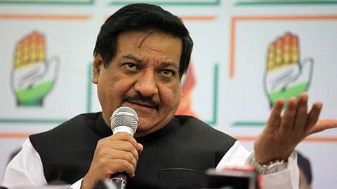 नितीशकुमारांची कारकीर्द संपविण्याचा भाजपचा डाव, चव्हाणांचा भाजपवर गंभीर आरोप