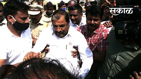 Police arrested  former MP  Raju Shetty  and leaders of the coordination committee during the Chakka Jam agitation farm act agriculture news