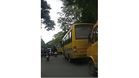 school-bus-parking.jpg