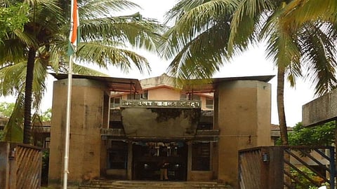 fraudulent womans bail application was again rejected