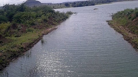 Tembhu water should reach farmers' dams ...